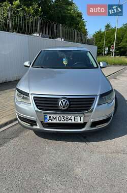 Седан Volkswagen Passat 2005 в 