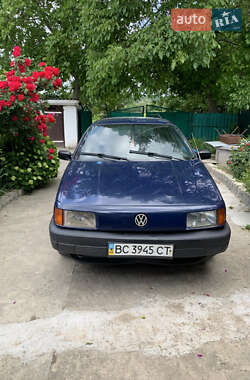Универсал Volkswagen Passat 1993 в Немирове