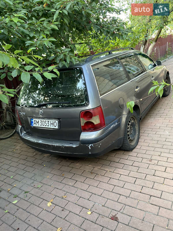 Универсал Volkswagen Passat 2002 в Житомире