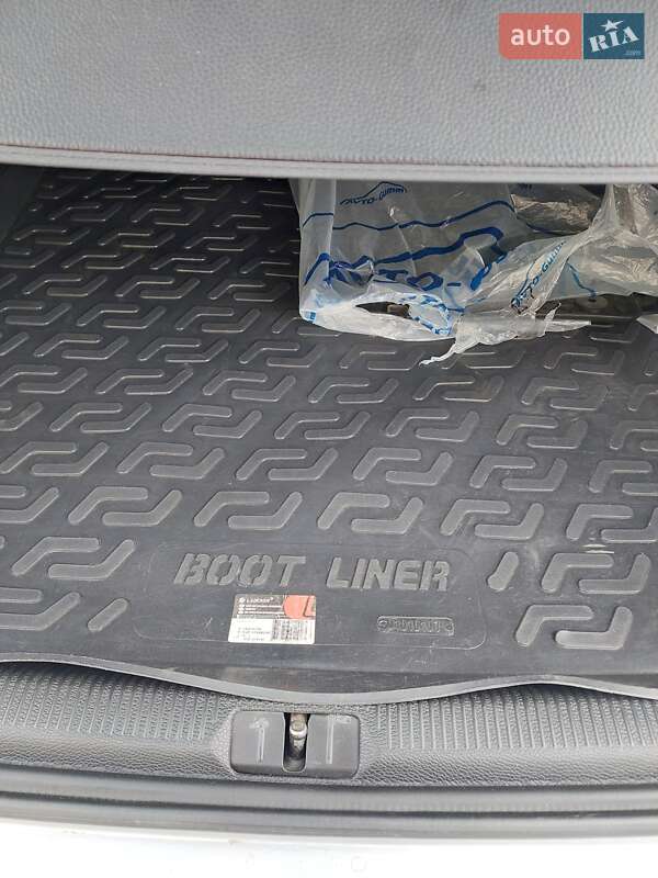 Универсал Volkswagen Passat 2009 в Кременчуге