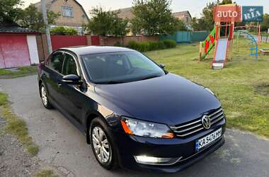 Седан Volkswagen Passat 2013 в Києві