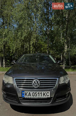 Седан Volkswagen Passat 2010 в Киеве
