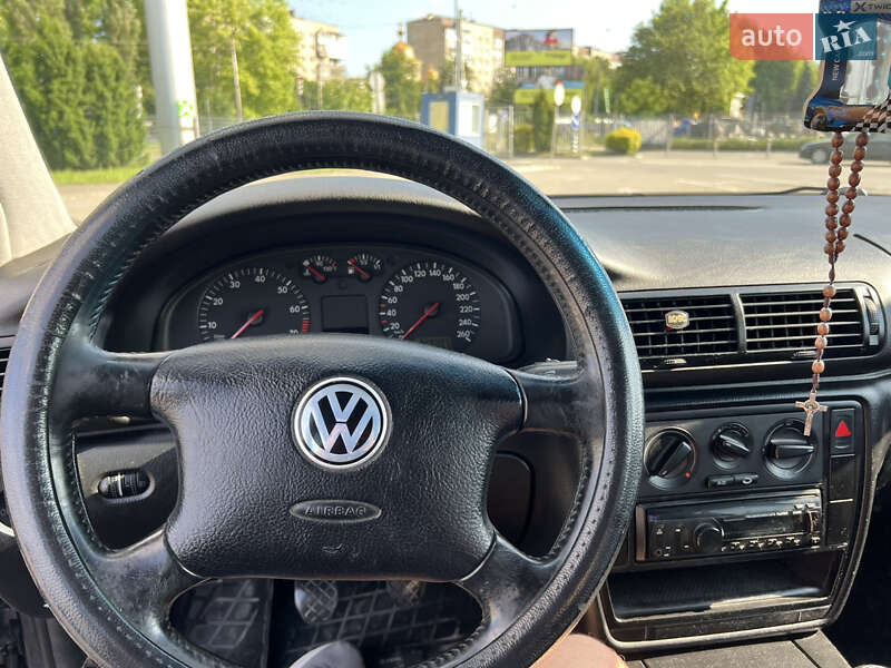 Универсал Volkswagen Passat 2000 в Ивано-Франковске