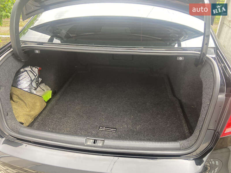 Седан Volkswagen Passat 2011 в Каменском фото 14 Седан Volkswagen Passat 2011 в Каменском