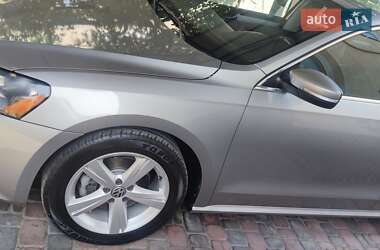 Седан Volkswagen Passat 2012 в 