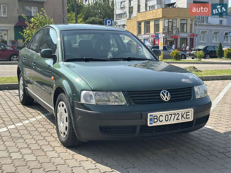 Седан Volkswagen Passat 1998 в Дрогобичі
