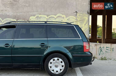 Универсал Volkswagen Passat 2001 в 