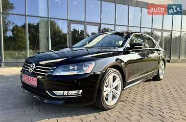 Седан Volkswagen Passat 2013 в Рівному