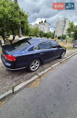 Седан Volkswagen Passat 2012 в 
