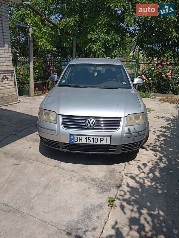 Седан Volkswagen Passat 2003 в Подільську