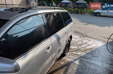 Універсал Volkswagen Passat 2002 в Рівному