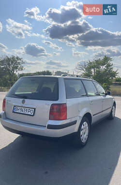 Универсал Volkswagen Passat 2000 в 