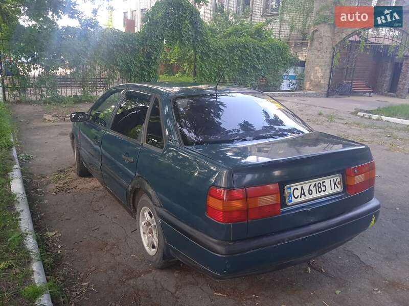 Седан Volkswagen Passat 1994 в Умани фото 5 Седан Volkswagen Passat 1994 в Умани