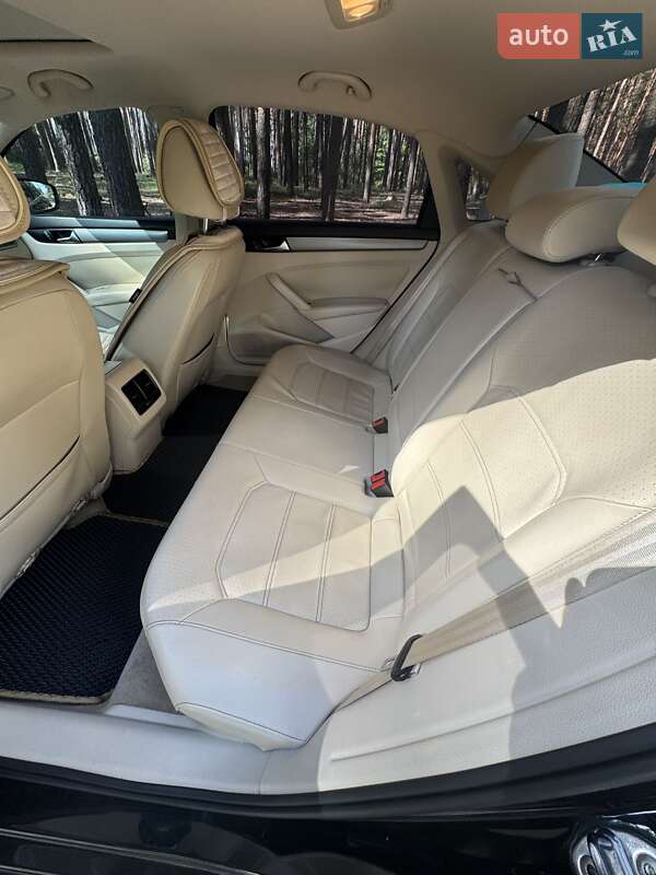 Седан Volkswagen Passat 2013 в Недригайлове