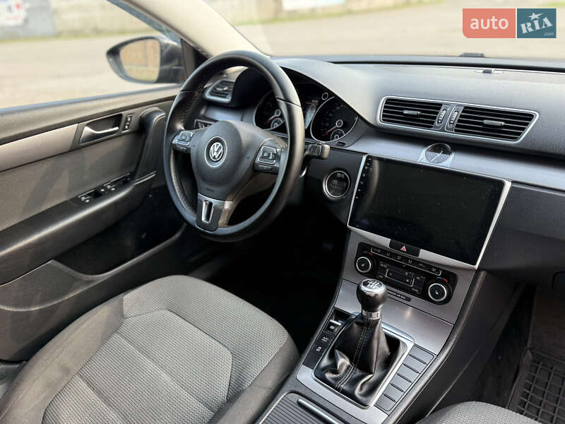 Универсал Volkswagen Passat 2011 в Чернигове