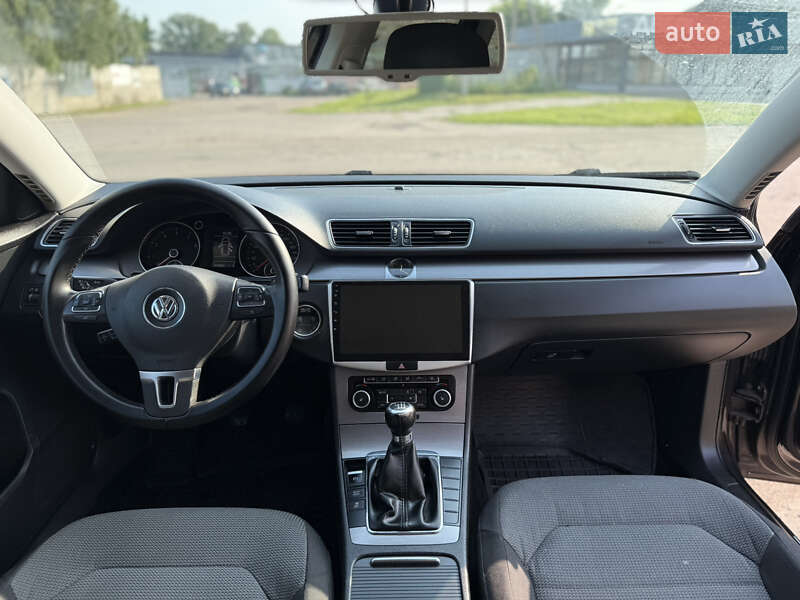 Универсал Volkswagen Passat 2011 в Чернигове