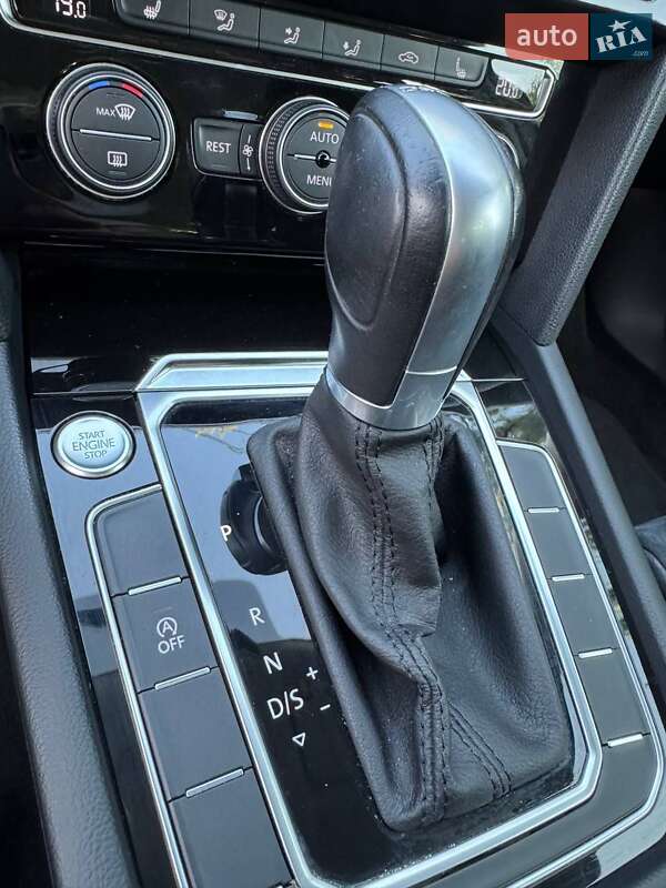 Универсал Volkswagen Passat 2018 в Тернополе