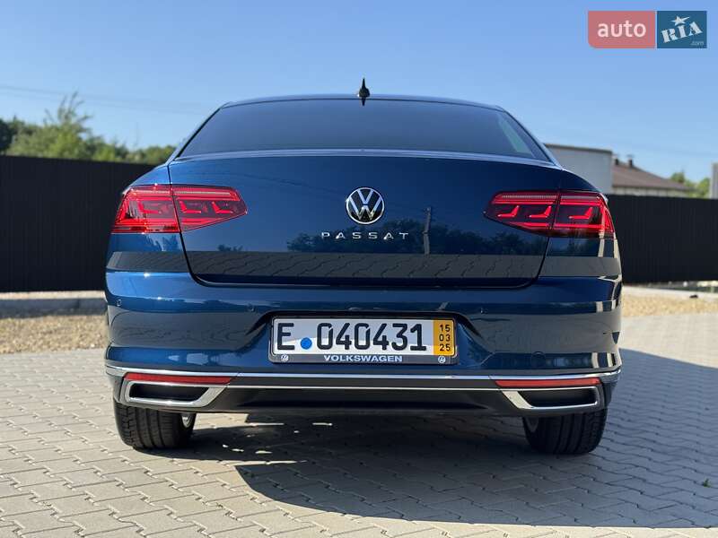 Седан Volkswagen Passat 2020 в Стрию