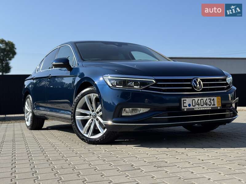 Седан Volkswagen Passat 2020 в Стрию
