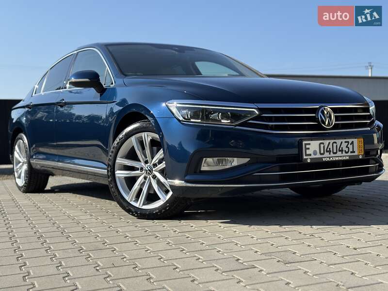 Седан Volkswagen Passat 2020 в Стрию