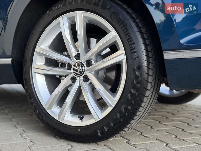 Седан Volkswagen Passat 2020 в Стрию