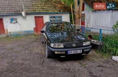 Седан Volkswagen Passat 1996 в Дунаївцях
