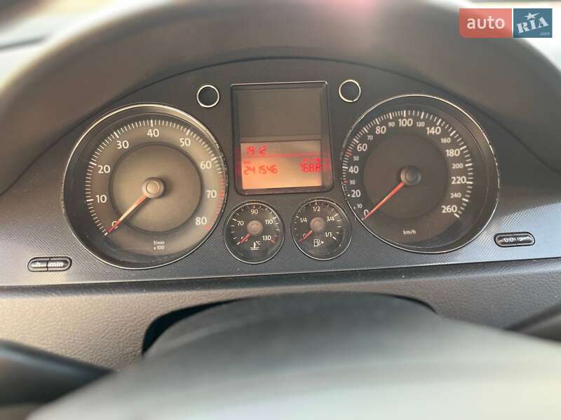 Седан Volkswagen Passat 2006 в Києві фото 2 Седан Volkswagen Passat 2006 в Києві