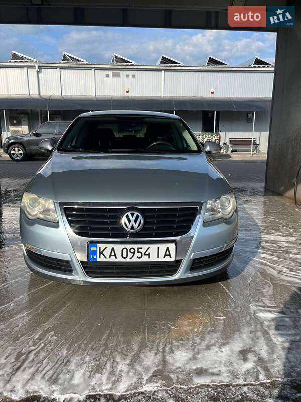 Седан Volkswagen Passat 2006 в Києві фото 21 Седан Volkswagen Passat 2006 в Києві