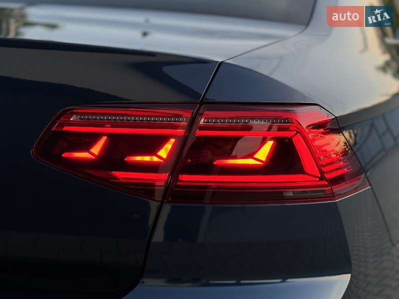 Седан Volkswagen Passat 2020 в Стрию