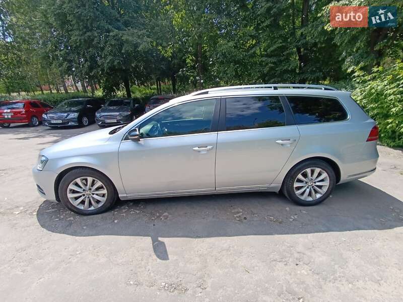 Універсал Volkswagen Passat 2014 в Тернополі