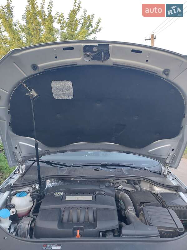 Универсал Volkswagen Passat 2009 в Кременчуге