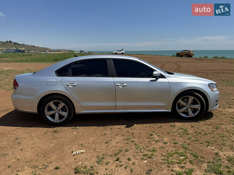 Седан Volkswagen Passat 2013 в Одесі