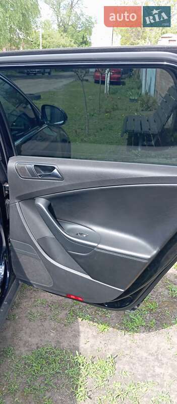 Універсал Volkswagen Passat 2010 в Сумах