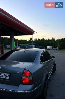 Седан Volkswagen Passat 2003 в 