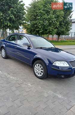 Седан Volkswagen Passat 2004 в Хмельницькому