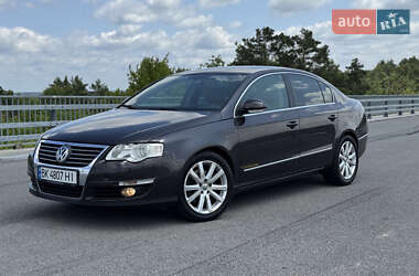 Седан Volkswagen Passat 2006 в Житомире