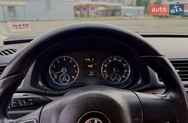 Седан Volkswagen Passat 2015 в 