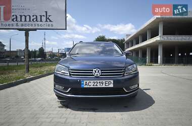 Універсал Volkswagen Passat 2011 в Луцьку