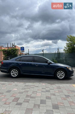 Седан Volkswagen Passat 2018 в 