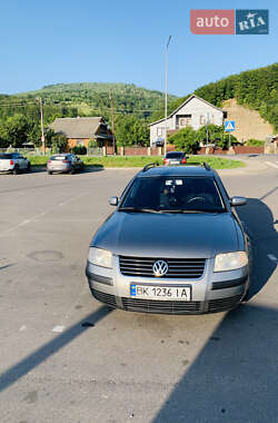 Универсал Volkswagen Passat 2002 в Яремче
