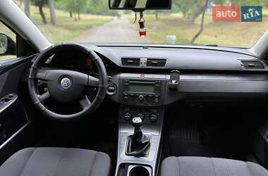 Седан Volkswagen Passat 2006 в 