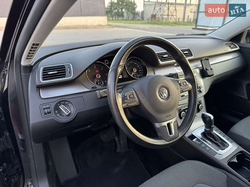 Универсал Volkswagen Passat 2011 в Луцке фото 53 Универсал Volkswagen Passat 2011 в Луцке