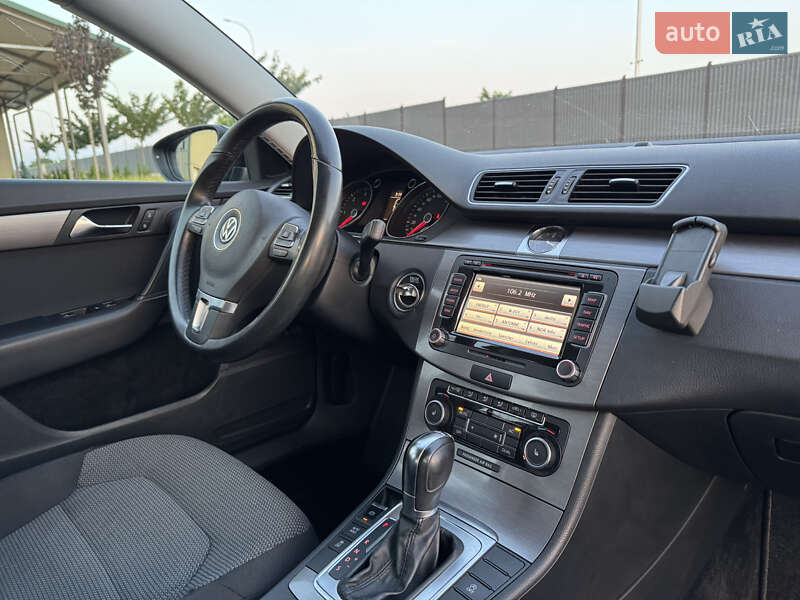 Универсал Volkswagen Passat 2011 в Луцке фото 76 Универсал Volkswagen Passat 2011 в Луцке