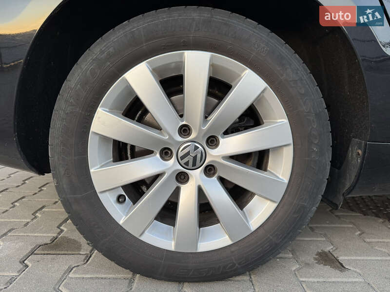 Универсал Volkswagen Passat 2011 в Луцке фото 80 Универсал Volkswagen Passat 2011 в Луцке