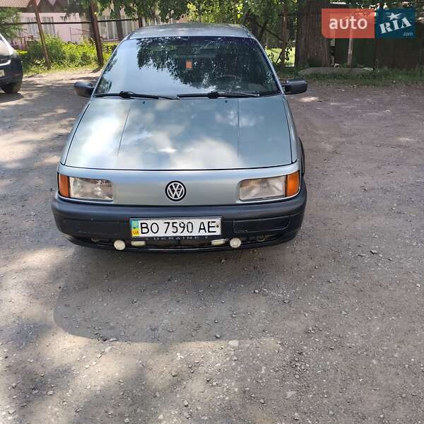 Седан Volkswagen Passat 1988 в Тернополе