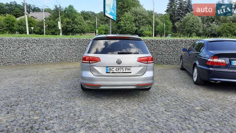 Седан Volkswagen Passat 2015 в Львові