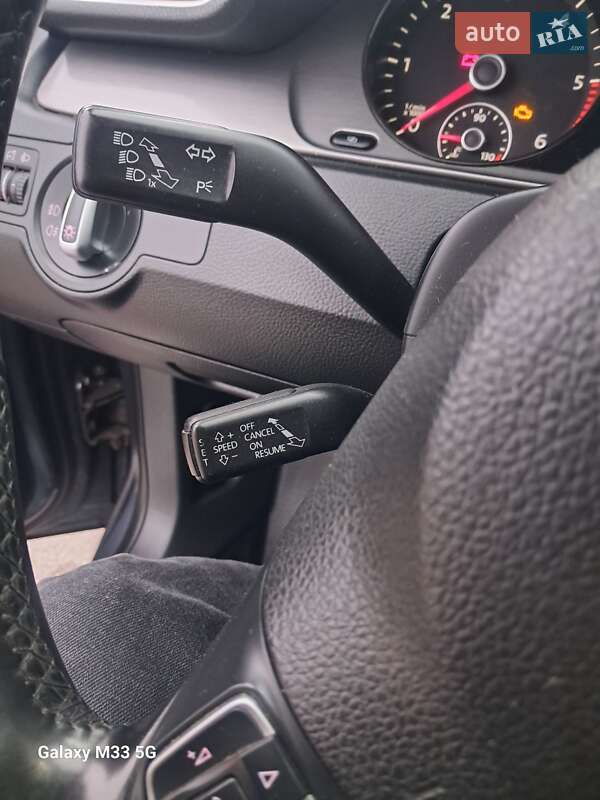 Универсал Volkswagen Passat 2011 в Черновцах