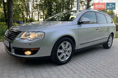 Універсал Volkswagen Passat 2009 в 