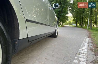 Універсал Volkswagen Passat 2009 в 