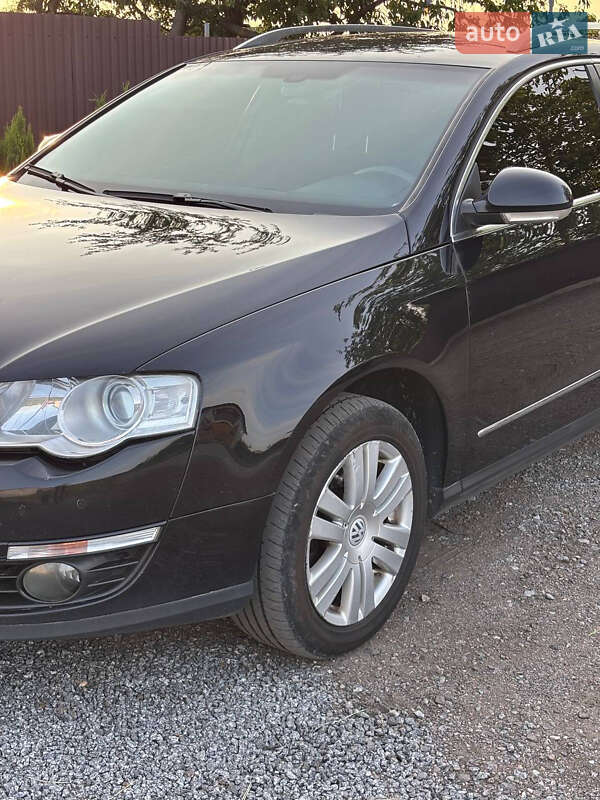 Універсал Volkswagen Passat 2010 в Бердичеві